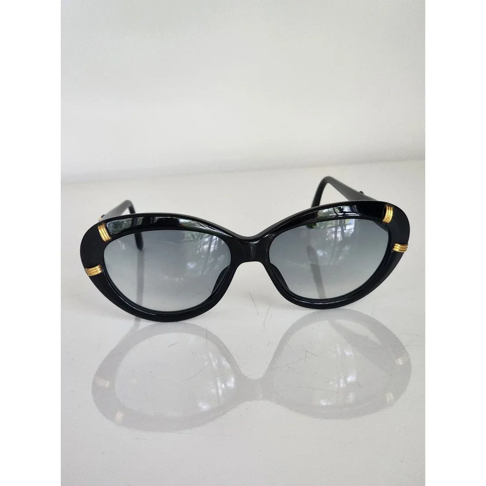 Givenchy Vintage Sunglasses Black Gold 142-BLK Oval Cat Eye Womens